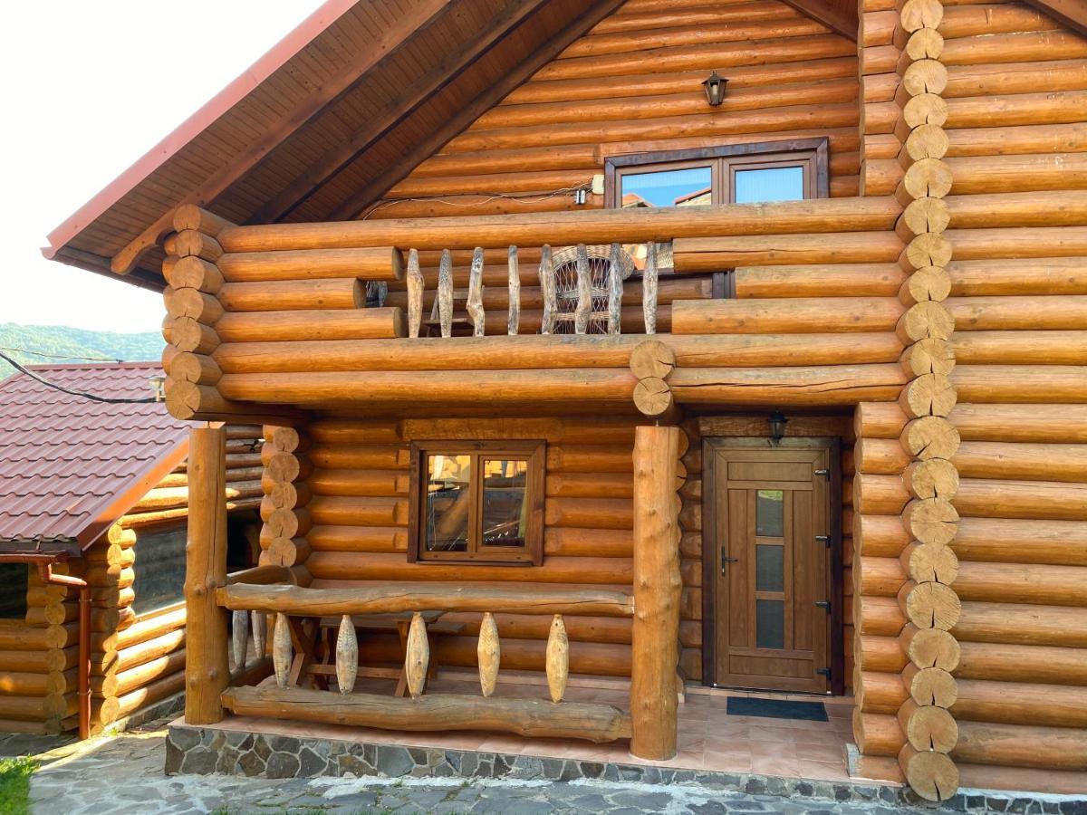 Smerekovyi Dvir Poljana Exterior foto