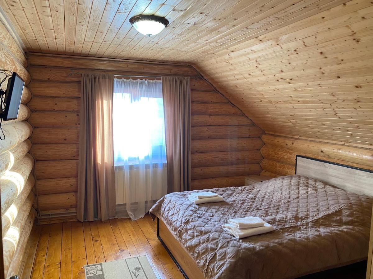 Smerekovyi Dvir Poljana Exterior foto