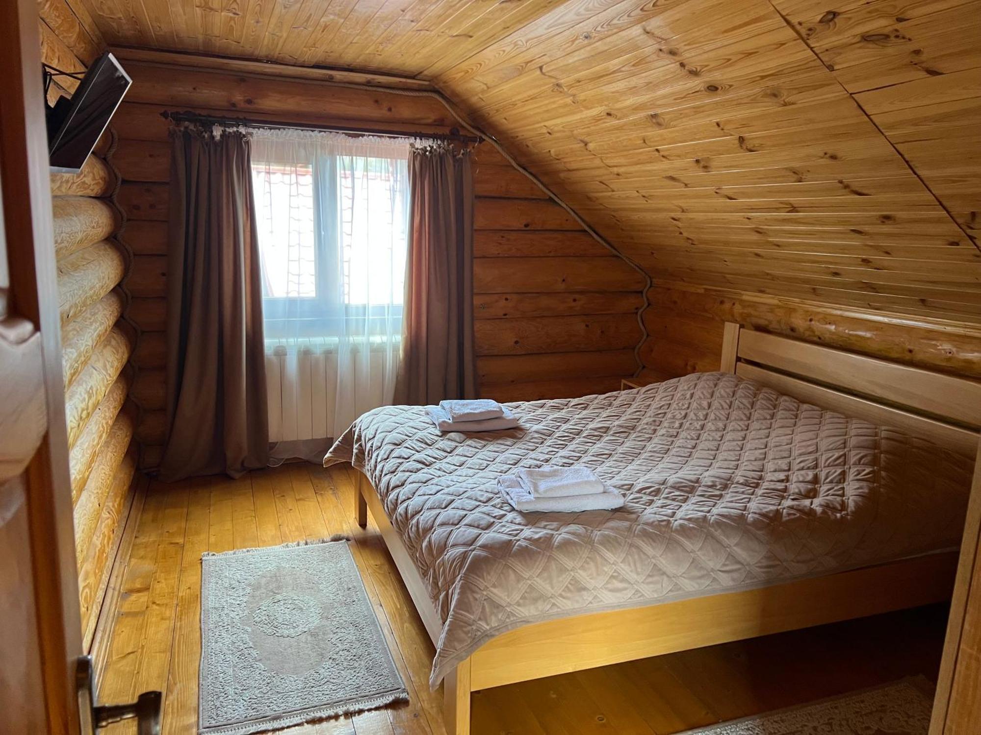 Smerekovyi Dvir Poljana Exterior foto