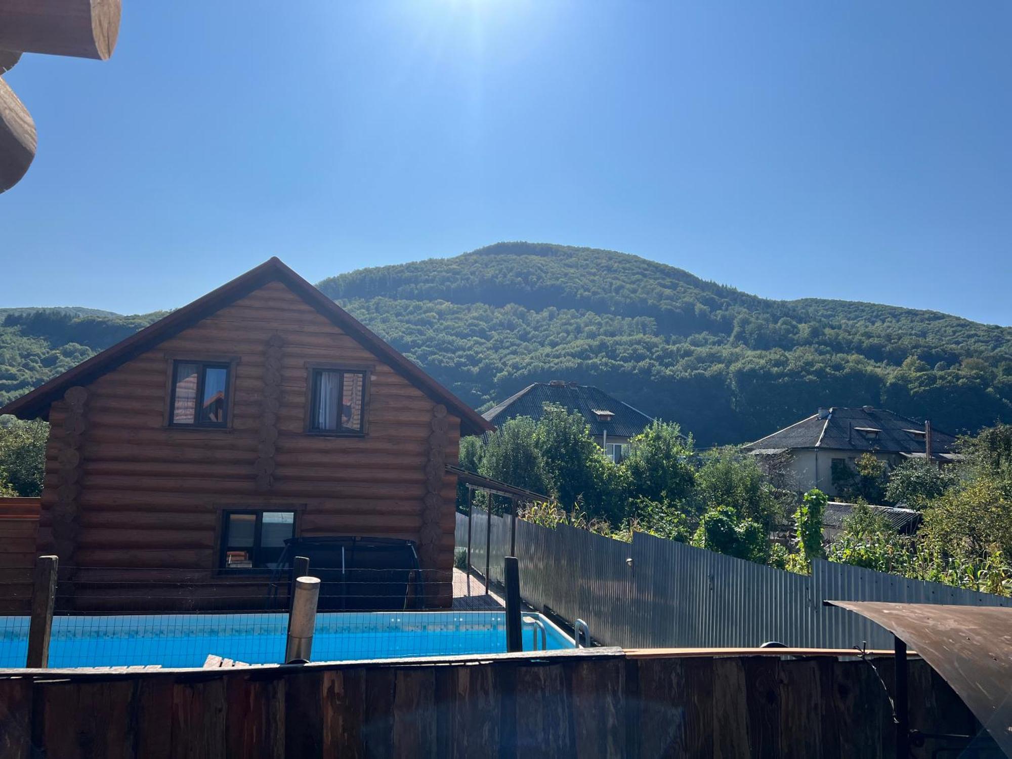 Smerekovyi Dvir Poljana Exterior foto