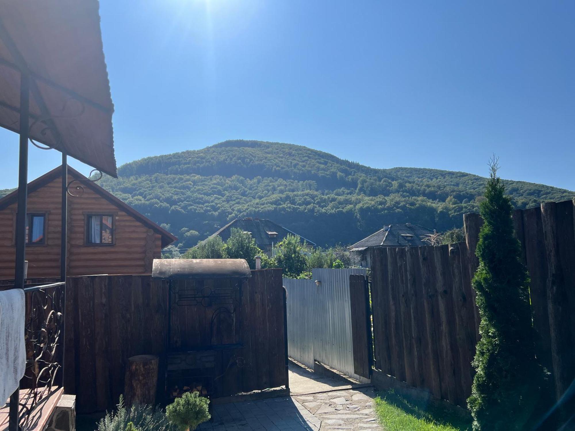 Smerekovyi Dvir Poljana Exterior foto