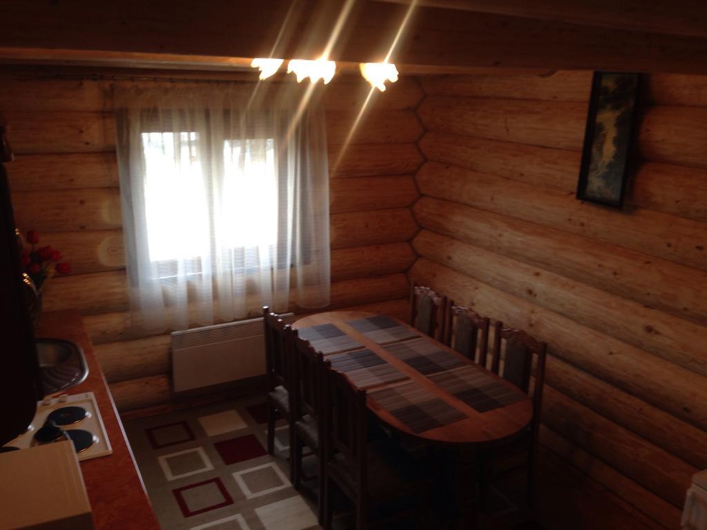 Smerekovyi Dvir Poljana Zimmer foto